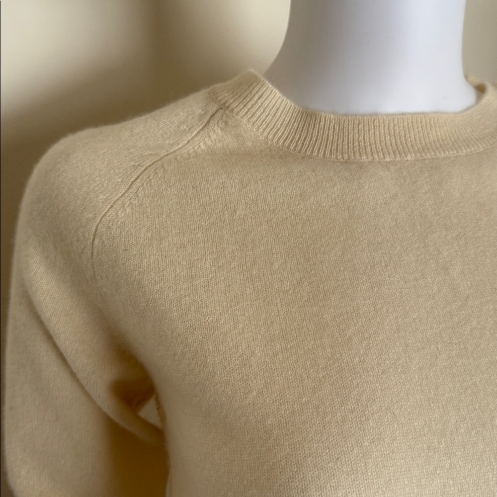 Cream Sweater - Picture 5 of 8